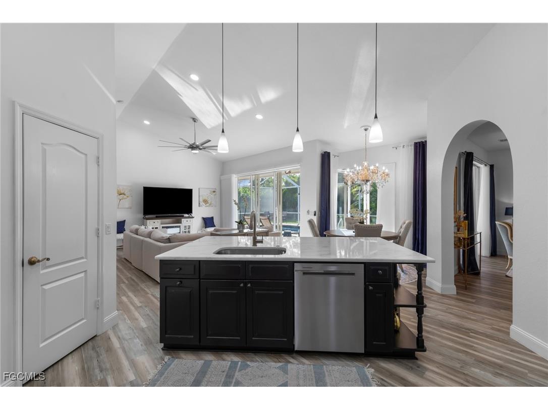 1059 Briarwood Boulevard Naples FL 34104 2025007531 image11