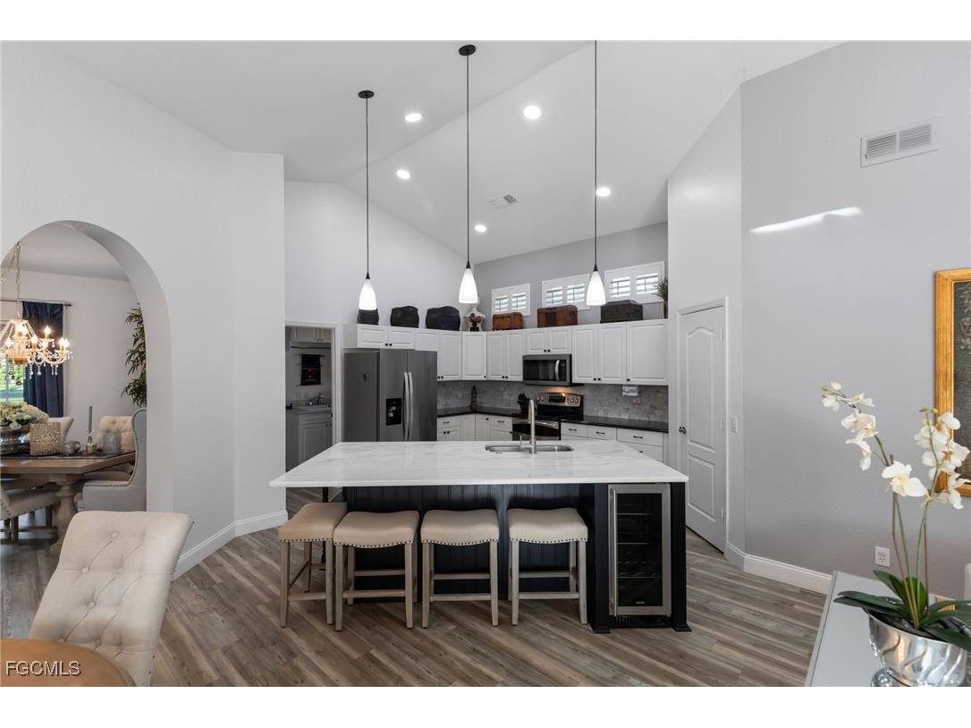 1059 Briarwood Boulevard Naples FL 34104 2025007531 image4