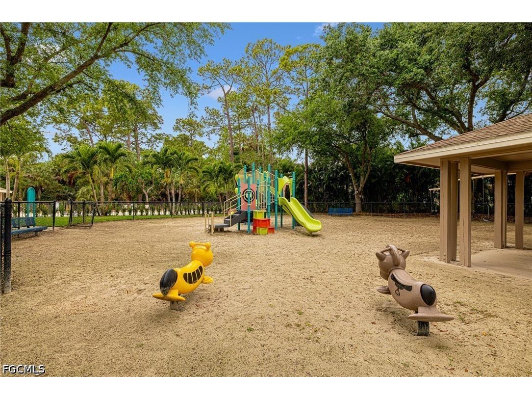 1059 Briarwood Boulevard Naples FL 34104 2026016591 image46