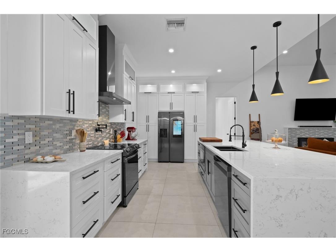 106 18th Avenue NE Naples FL 34120 2025010026 image10