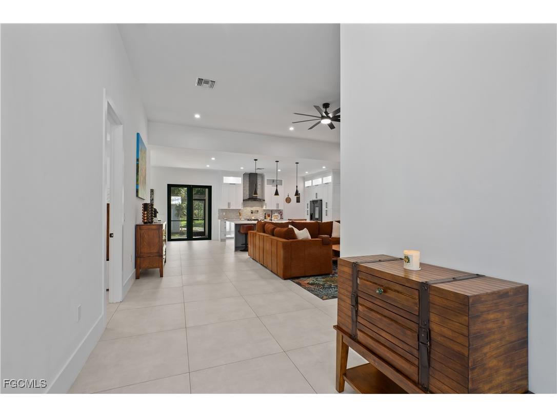 106 18th Avenue NE Naples FL 34120 2025010026 image18