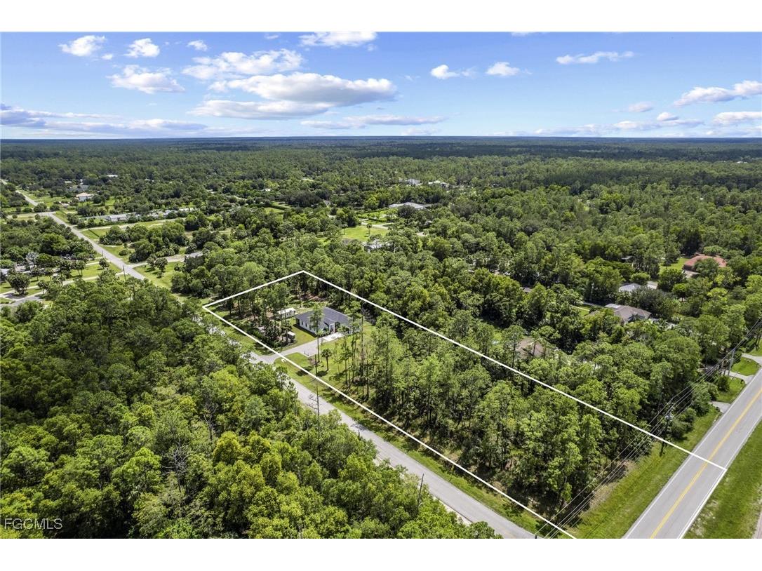 106 18th Avenue NE Naples FL 34120 2025010026 image4