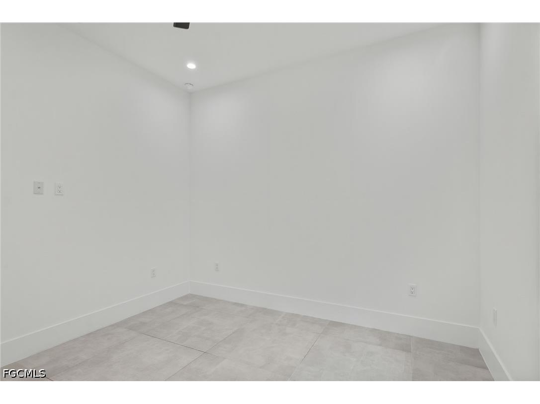 106 18th Avenue NE Naples FL 34120 2026023995 image24
