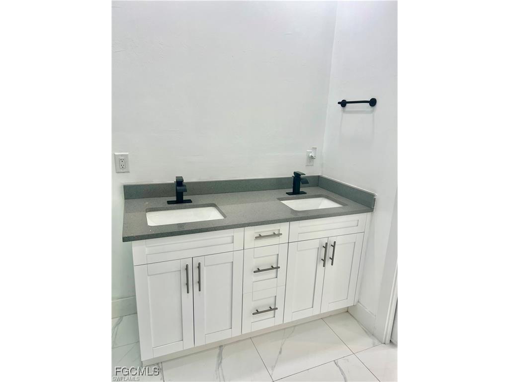 106 El Dorado Boulevard N Cape Coral FL 33993 2025018817 image8