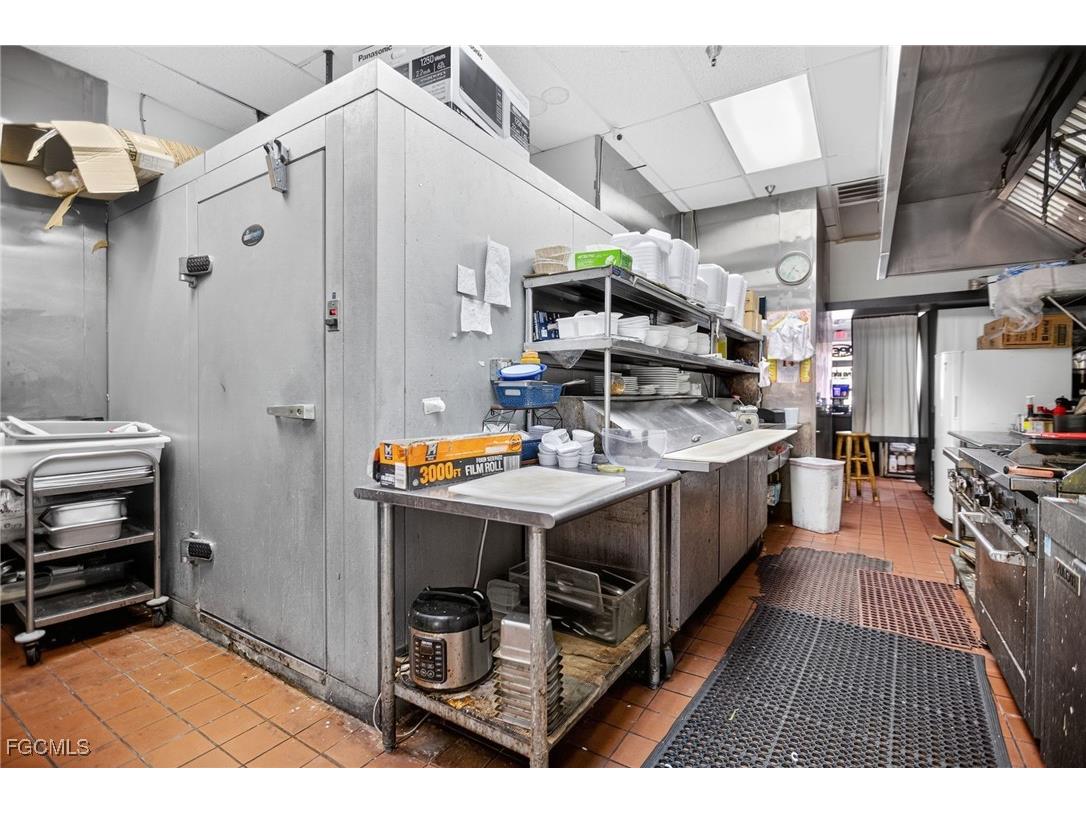 106 Hancock Bridge Parkway W #22-27 Cape Coral FL 33991 2025010566 image24