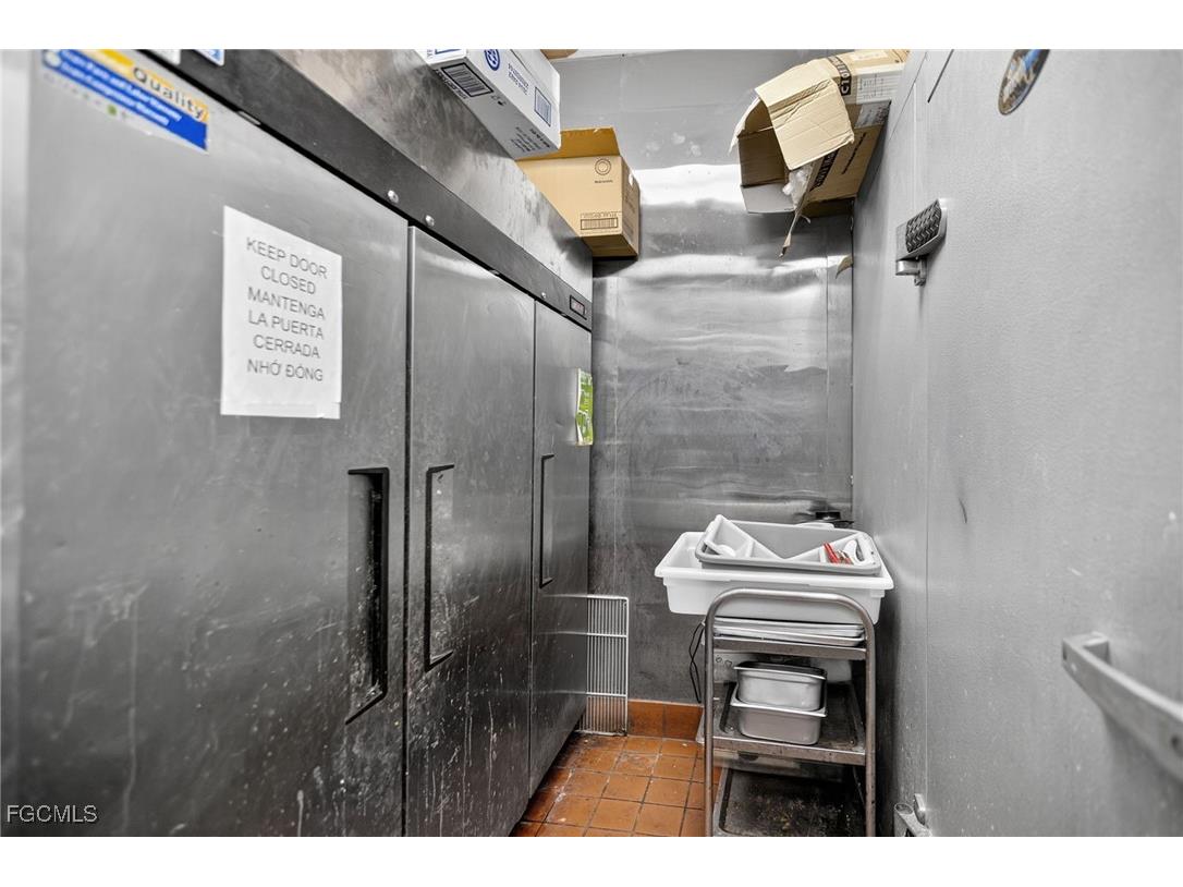 106 Hancock Bridge Parkway W #22-27 Cape Coral FL 33991 2025010566 image29