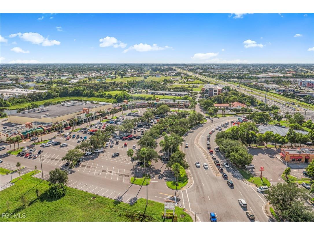 106 Hancock Bridge Parkway W #22-27 Cape Coral FL 33991 2025010566 image6