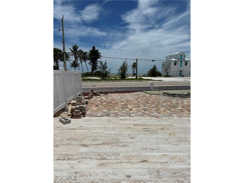 106 Hibiscus Drive Fort Myers Beach FL 33931 2025002873 image14