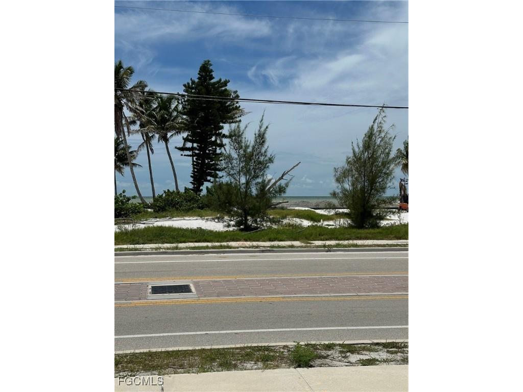 106 Hibiscus Drive Fort Myers Beach FL 33931 2025002873 image15