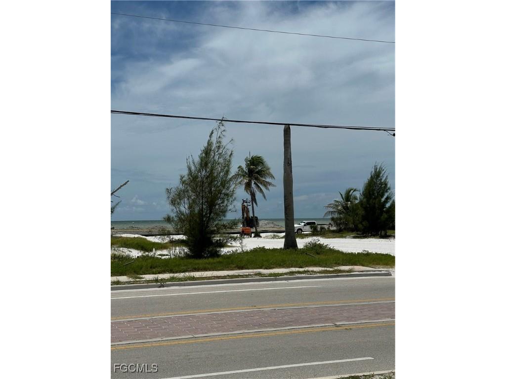 106 Hibiscus Drive Fort Myers Beach FL 33931 2025002873 image16