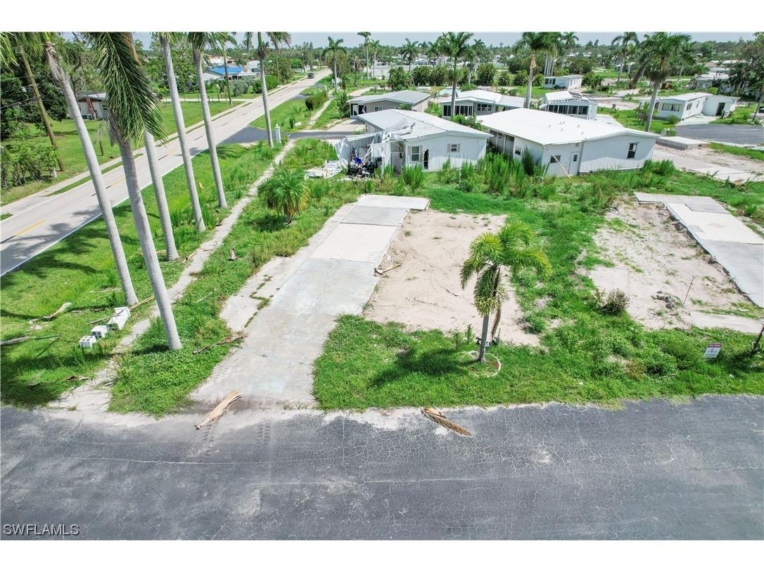 106 Maple Lane Fort Myers FL 33908 223051177 image1