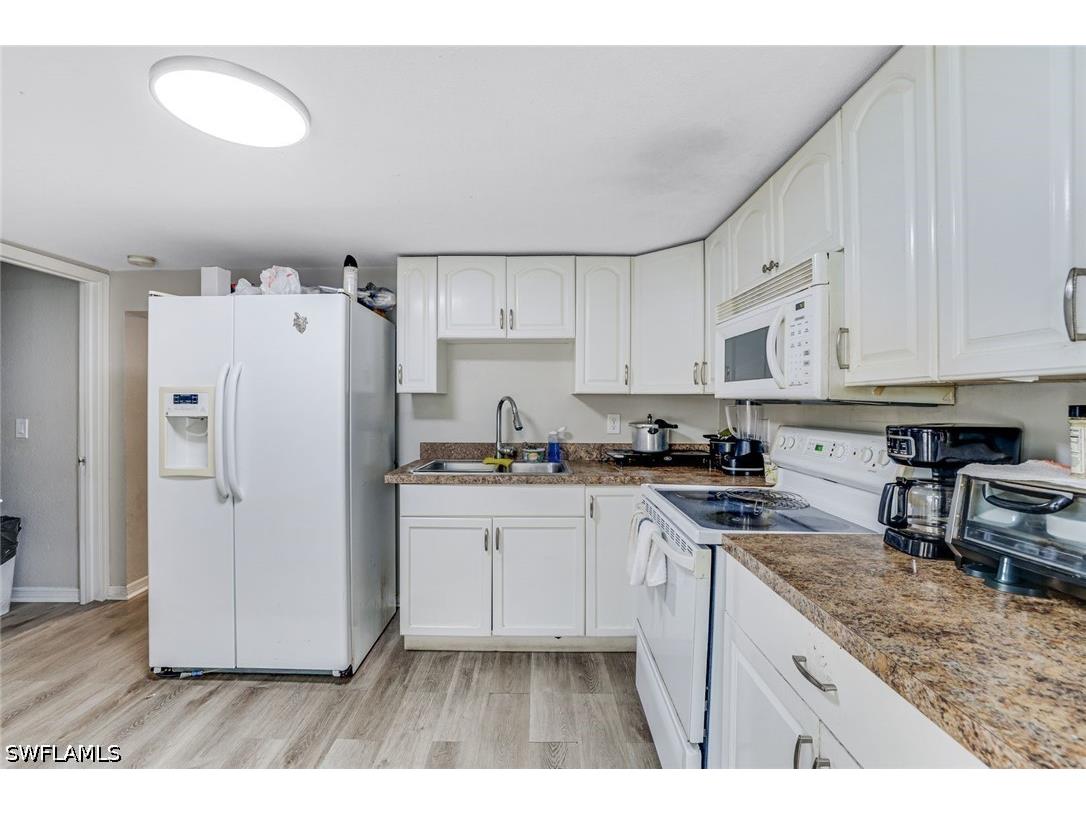 106 Moon Bay Street Naples FL 34114 226013259 image10