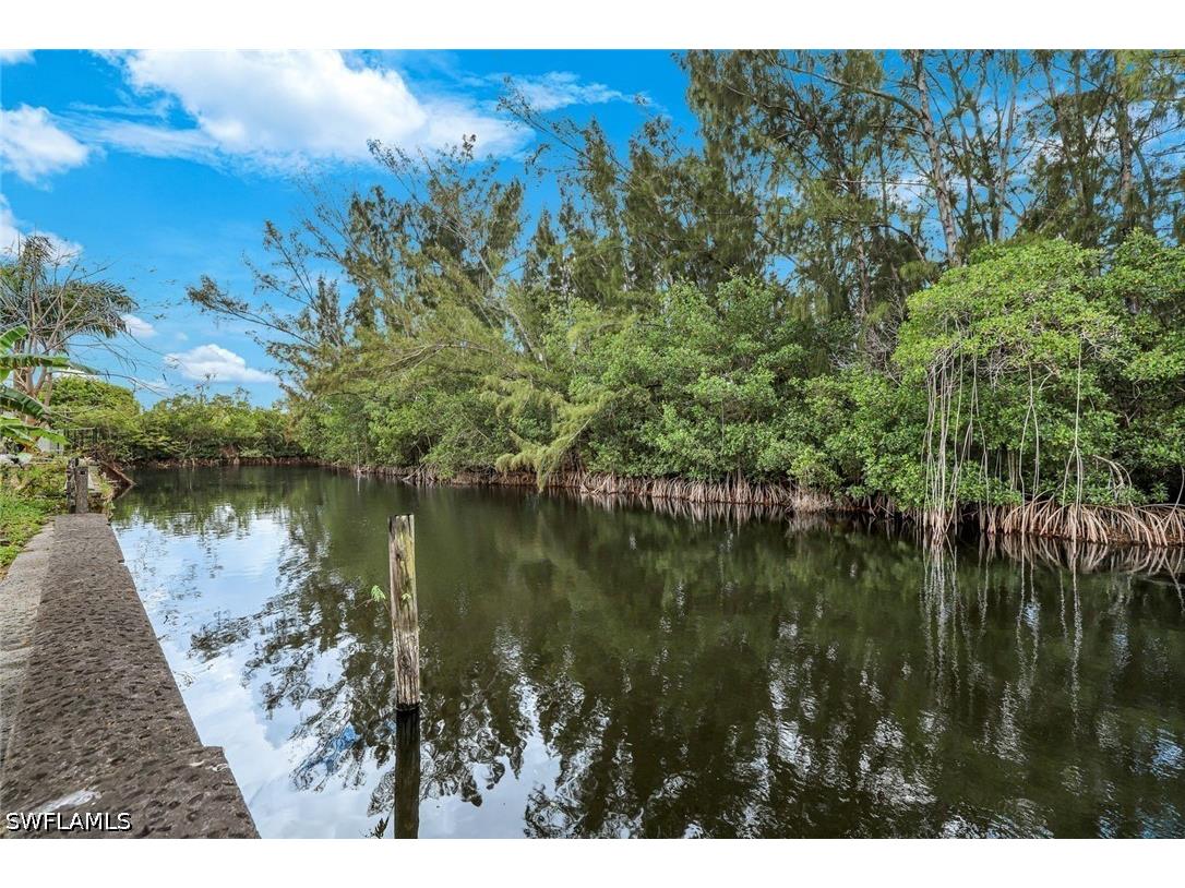 106 Moon Bay Street Naples FL 34114 226013259 image2