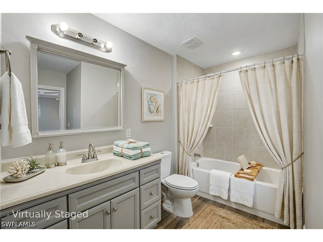 106 Moon Bay Street Naples FL 34114 226013259 image7