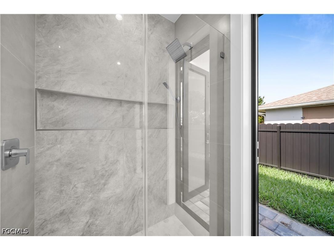 106 NE 11th Terrace Cape Coral FL 33909 2026023838 image32