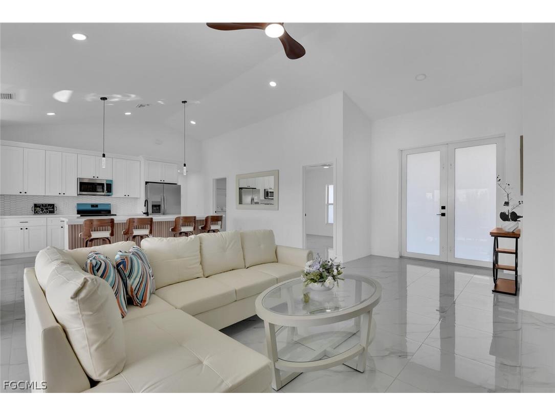 106 NW 20th Street Cape Coral FL 33993 2026007414 image3