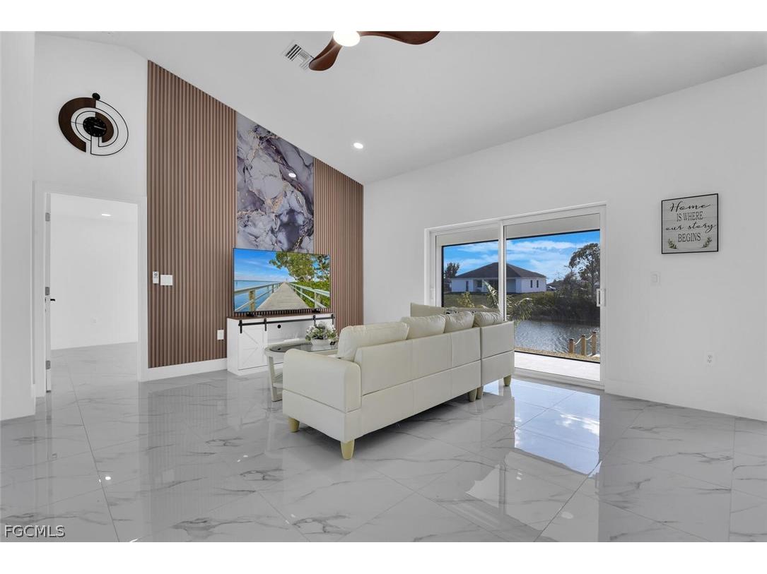 106 NW 20th Street Cape Coral FL 33993 2026007414 image6