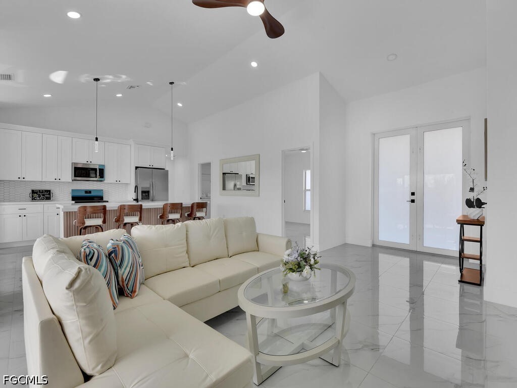 106 NW 20th Street Cape Coral FL 33993 2026020132 image3