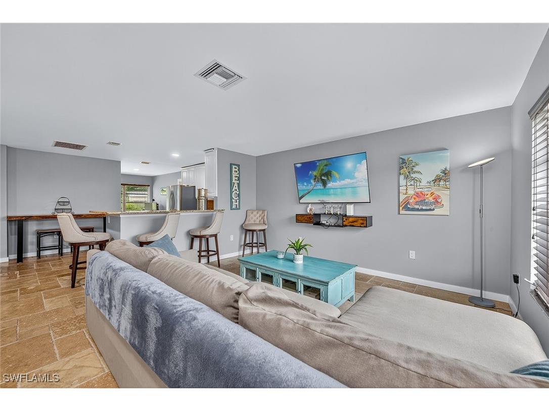 106 Pago Pago Drive W Naples FL 34113 225075063 image2