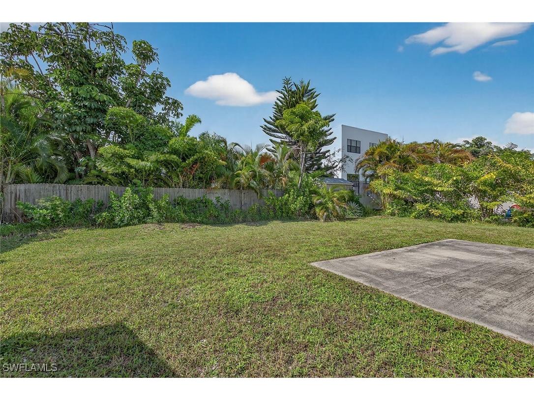 106 Pago Pago Drive W Naples FL 34113 225075063 image20