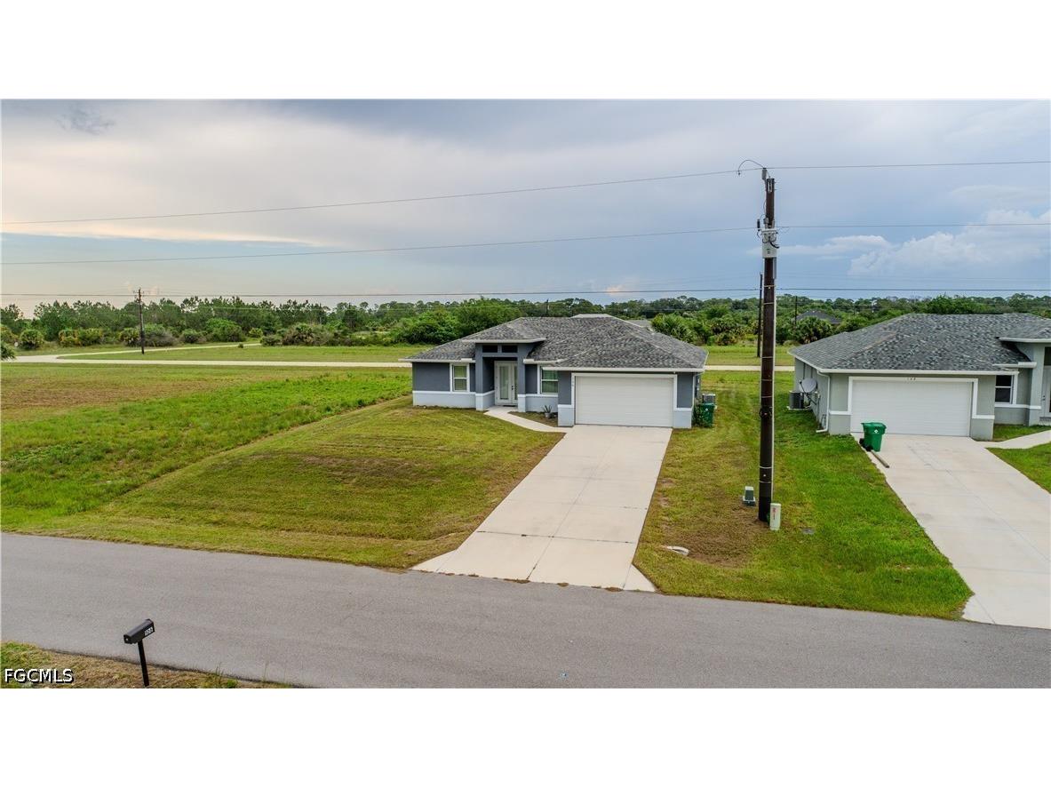 106 Plantation Drive Labelle FL 33935 2026027603 image2