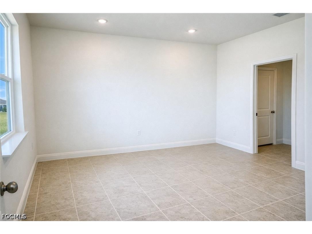 106 SW 21st Place Cape Coral FL 33991 2025024116 image5