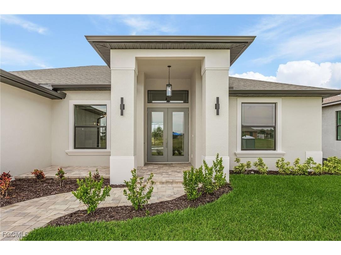 106 SW 33rd Place Cape Coral FL 33991 2025016220 image2