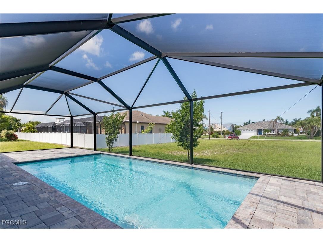 106 SW 33rd Place Cape Coral FL 33991 2025016220 image20