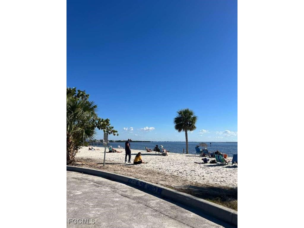 106 Sinclair Street SE Port Charlotte FL 33952 2025014973 image20