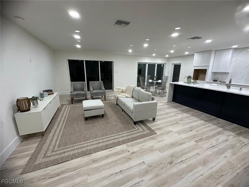 106 Sinclair Street SE Port Charlotte FL 33952 2025014973 image3