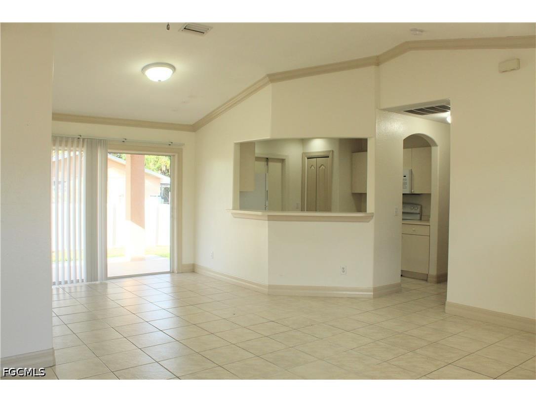 106 W 5th Street Lehigh Acres FL 33972 2026020227 image4