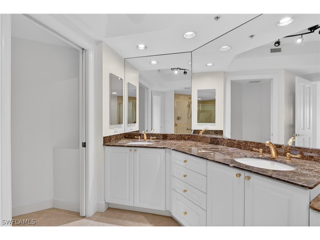 1060 Borghese Lane #1005 Naples FL 34114 226007465 image39