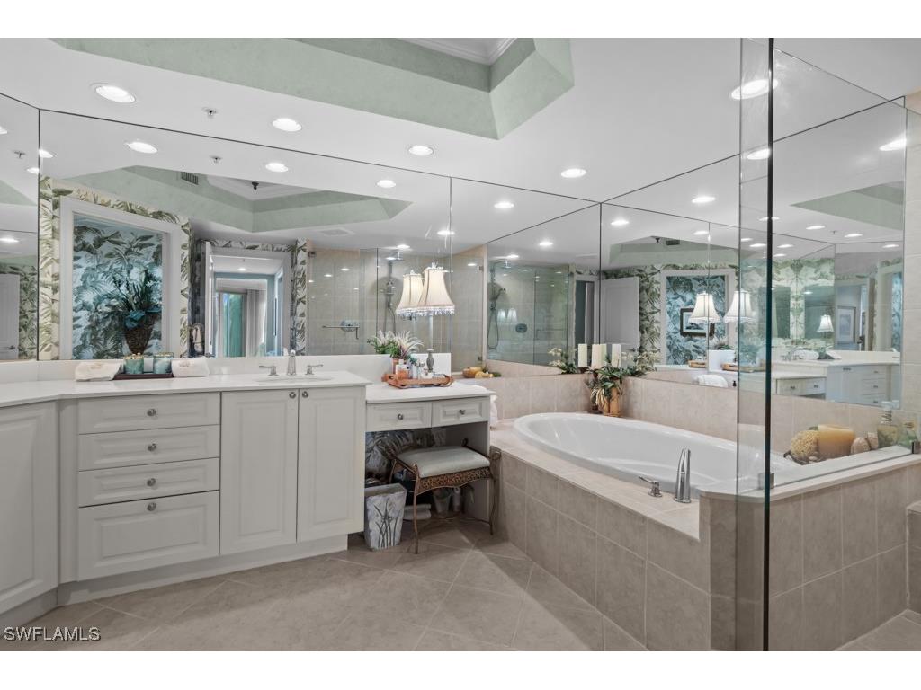 1060 Borghese Lane #205 Naples FL 34114 224066342 image27