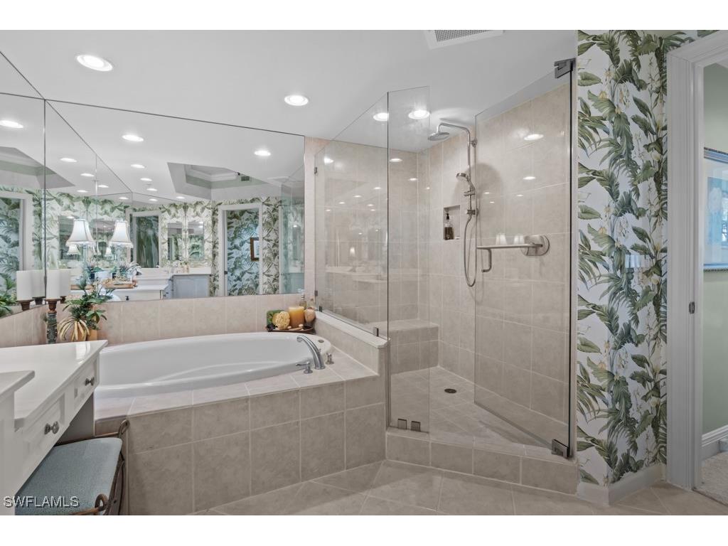 1060 Borghese Lane #205 Naples FL 34114 224066342 image30