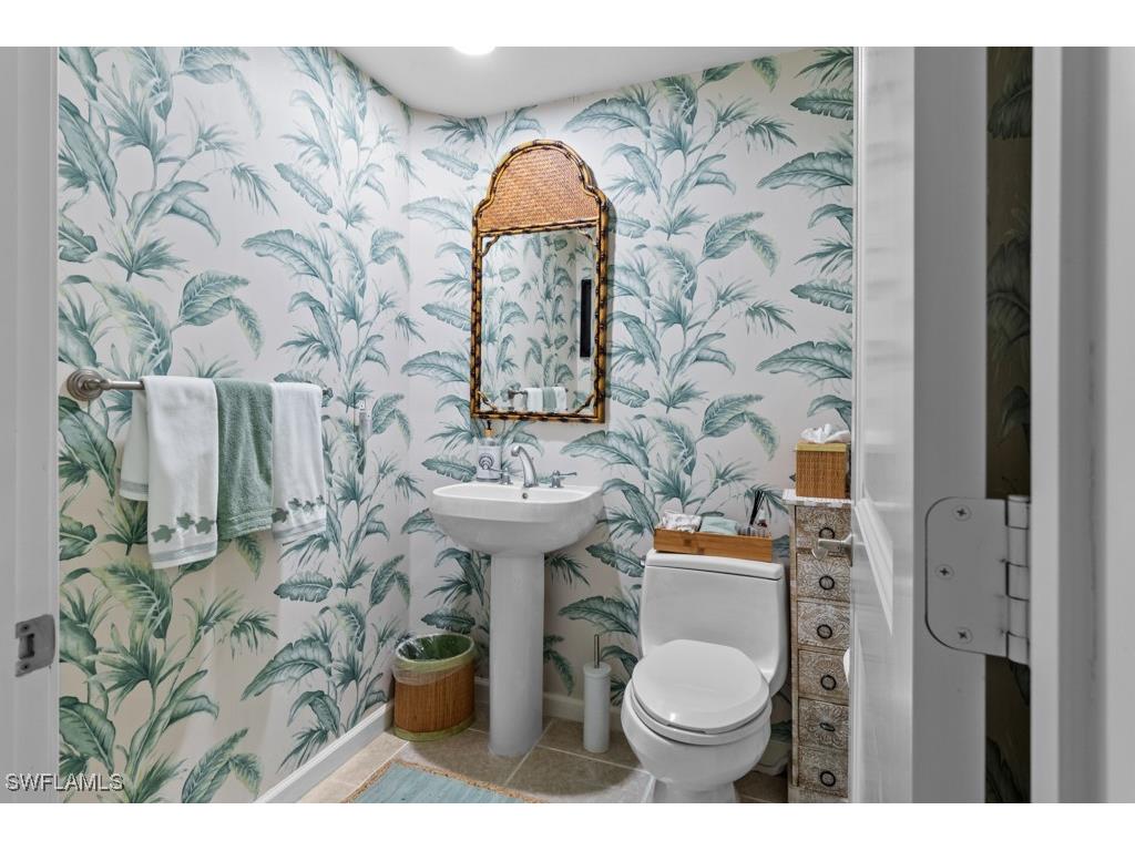 1060 Borghese Lane #205 Naples FL 34114 224066342 image33