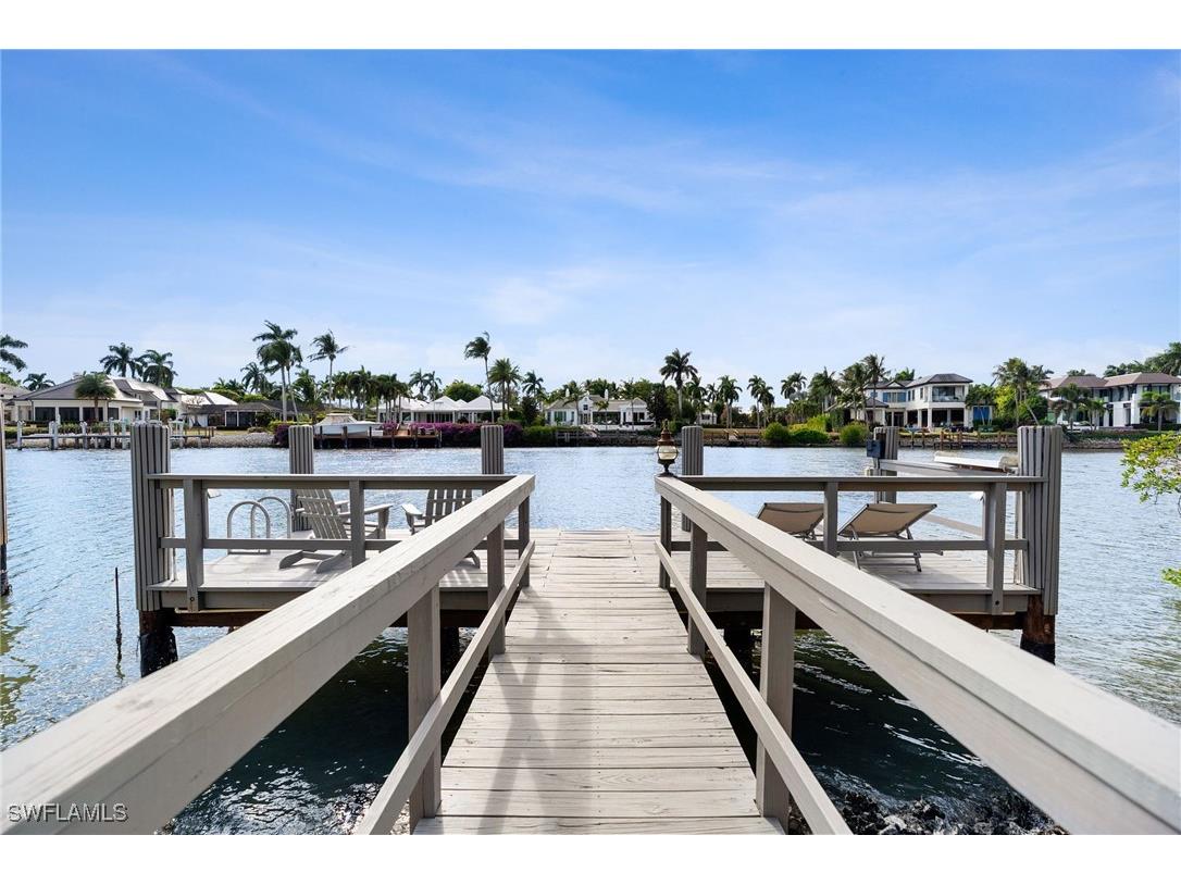 1060 Galleon Drive Naples FL 34102 225069104 image24