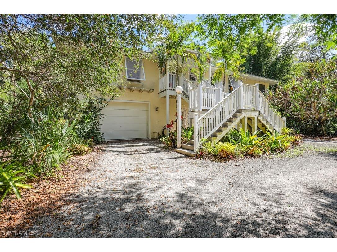 1060 Logan Boulevard S Naples FL 34116 223012462 image1