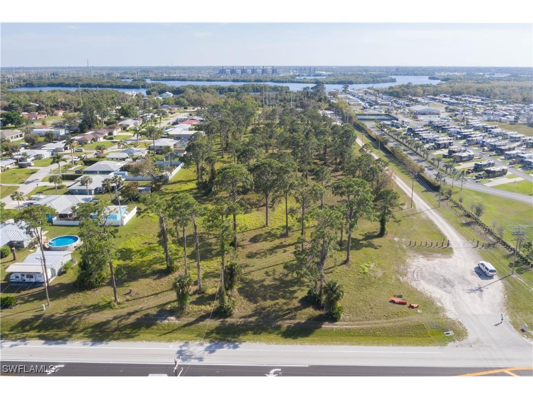 10600 Bayshore Road North Fort Myers FL 33917 224019261 image1