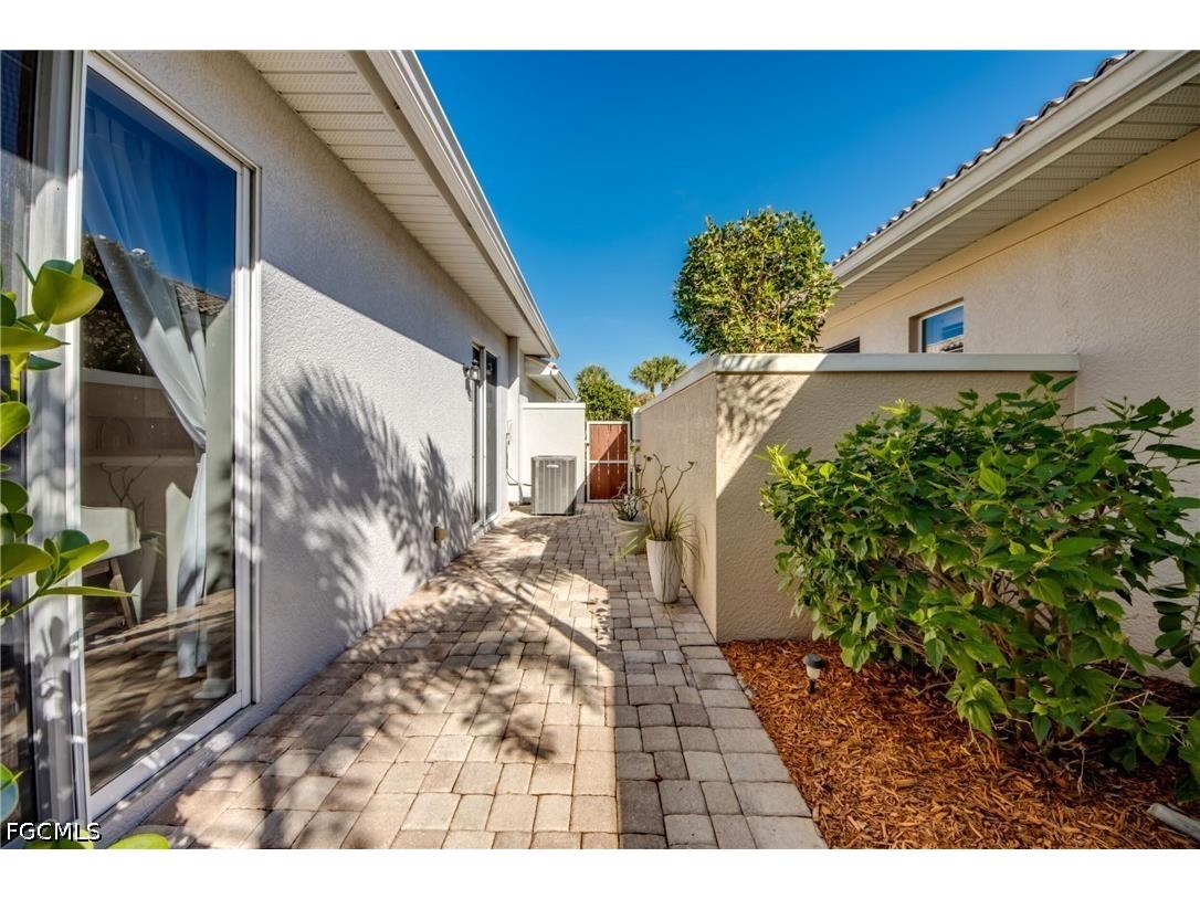10600 Tirano Court Fort Myers FL 33913 2026019976 image37