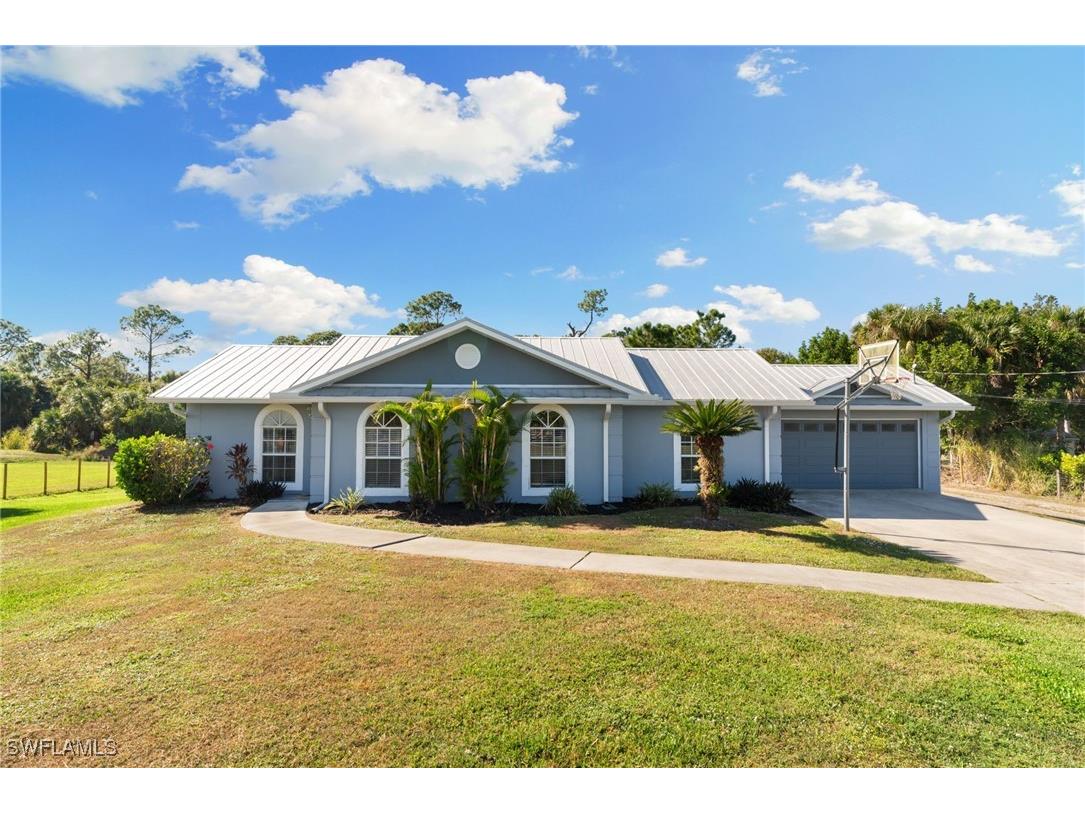 1061 15th Street SW Naples FL 34117 225081032 image1