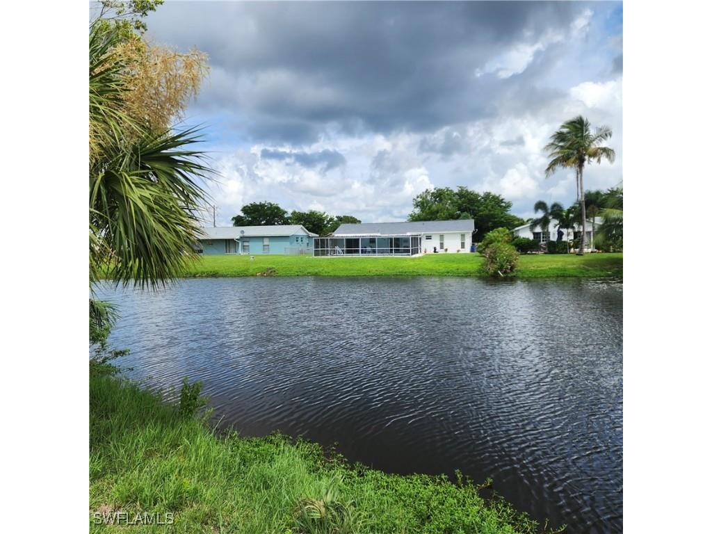 1061 Ridgeway Drive North Fort Myers FL 33903 224067640 image1