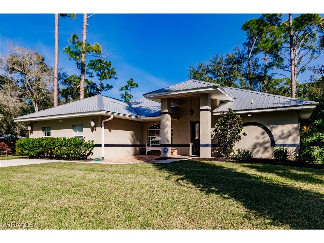 1061 Wood Drive Labelle FL 33935 223081997 image1