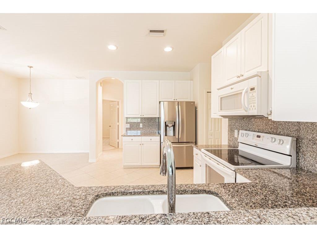 10615 Camarelle Circle Fort Myers FL 33913 2026011623 image15