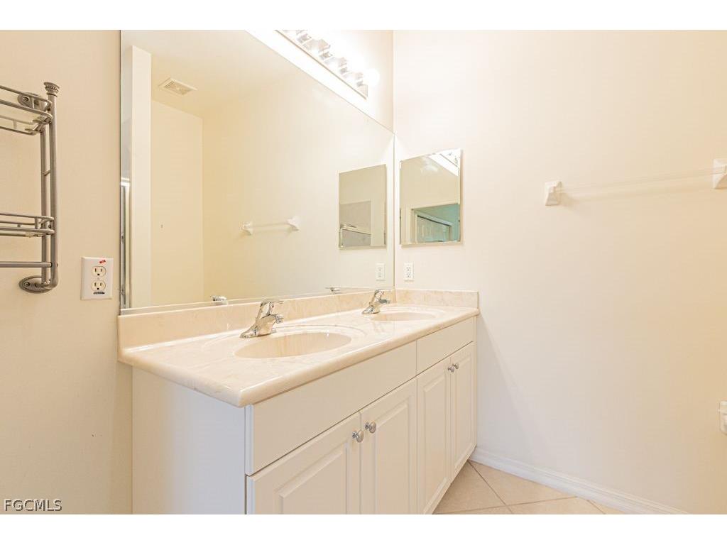 10615 Camarelle Circle Fort Myers FL 33913 2026011623 image26