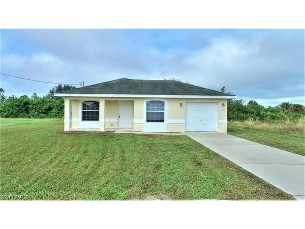 1062 Countess Avenue Lehigh Acres FL 33974 223037610 image1
