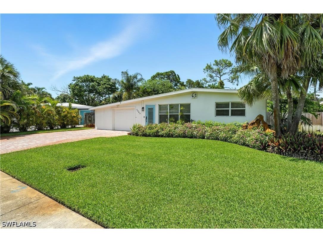 1063 22nd Avenue N Naples FL 34103 226013166 image2