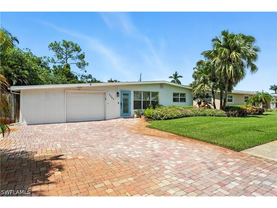 1063 22nd Avenue N Naples FL 34103 226013166 image3