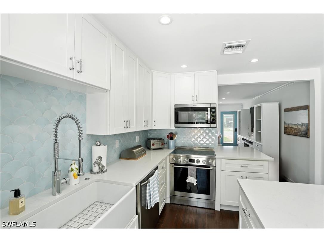 1063 22nd Avenue N Naples FL 34103 226013166 image9