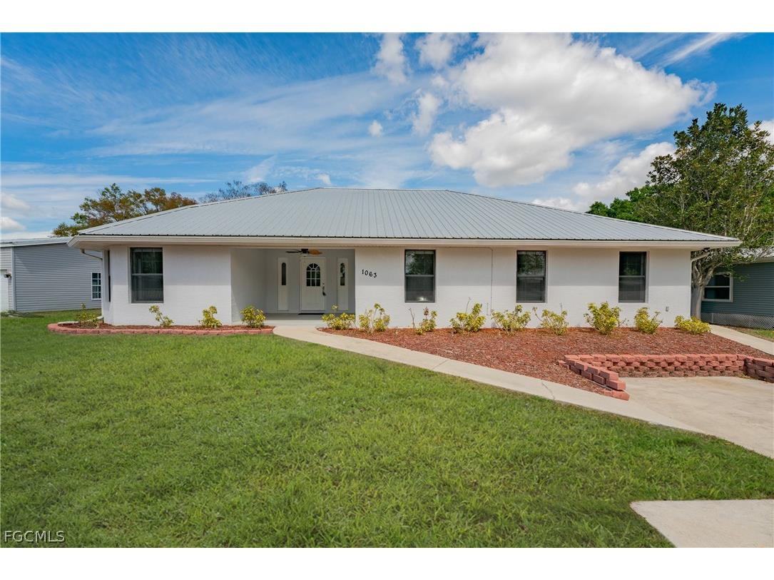 1063 Mayford Lake Road Moore Haven FL 33471 2026013713 image3