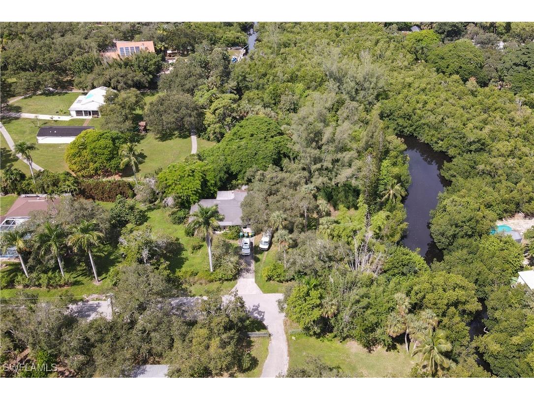 1063 Shadowlawn Drive Naples FL 34104 225076807 image9